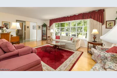 16 Warren Pl, Berkeley Heights Township, NJ 07974 - Photo 5