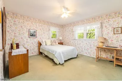 16 Warren Pl, Berkeley Heights Township, NJ 07974 - Photo 17