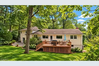 16 Warren Pl, Berkeley Heights Township, NJ 07974 - Photo 21