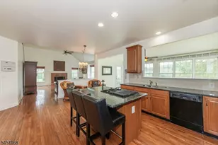 14 Vista Dr, Mount Olive, NJ 07836 - Photo 9