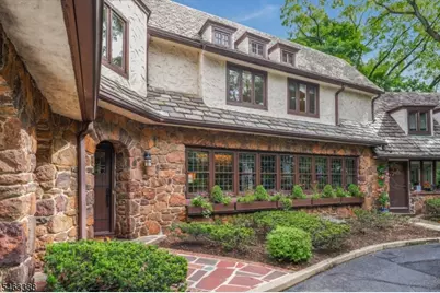 27 Village Green Ct, South Orange, NJ 07079 - Photo 9