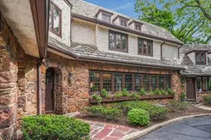27 Village Green Ct, South Orange, NJ 07079 - Photo 9