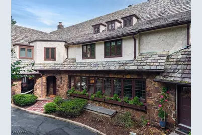27 Village Green Ct, South Orange, NJ 07079 - Photo 5