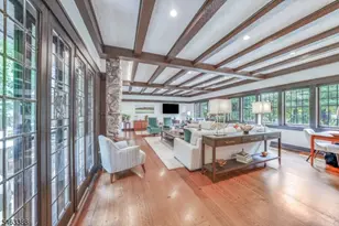 27 Village Green Ct, South Orange, NJ 07079 - Photo 11