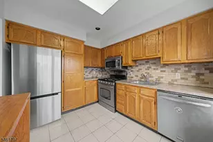 251 Broadmoor-, Union Township, NJ 07083 - Photo 5