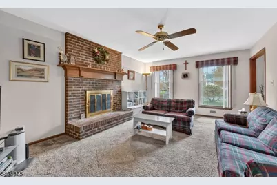 2 Rittenhouse Cir, Raritan Township, NJ 08822 - Photo 13