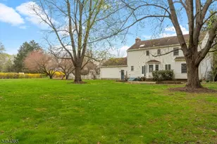2 Rittenhouse Cir, Raritan Township, NJ 08822 - Photo 35