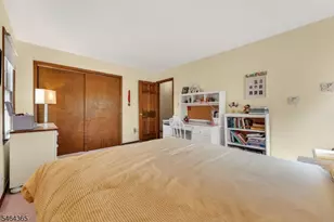2 Rittenhouse Cir, Raritan Township, NJ 08822 - Photo 27