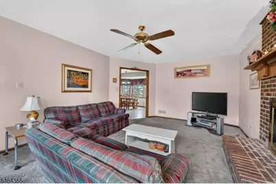 2 Rittenhouse Cir, Raritan Township, NJ 08822 - Photo 15