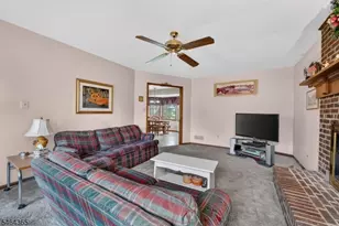 2 Rittenhouse Cir, Raritan Township, NJ 08822 - Photo 15