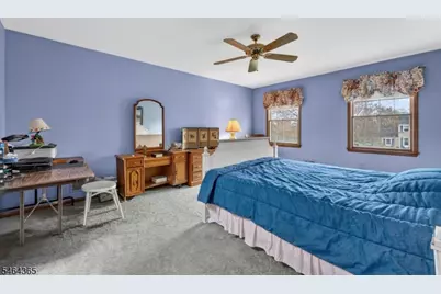 2 Rittenhouse Cir, Raritan Township, NJ 08822 - Photo 17