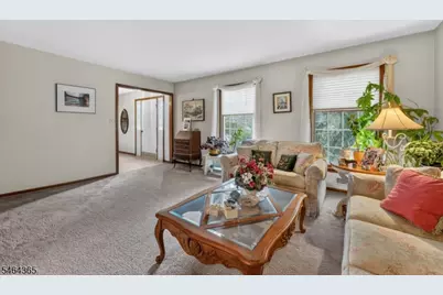 2 Rittenhouse Cir, Raritan Township, NJ 08822 - Photo 5