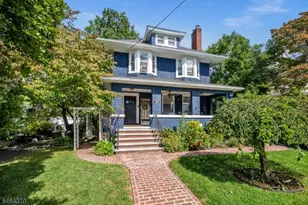 262 Clinton Pl, Hackensack, NJ 07601 - Photo 1