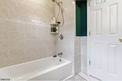86 Hiawatha Blvd, Parsippany, NJ 07034 - Photo 11