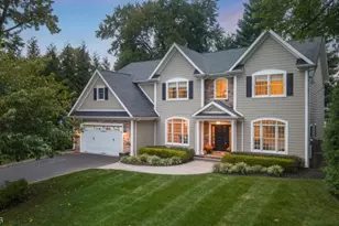 14 Whitman Dr, Chatham Township, NJ 07928 - Photo 1
