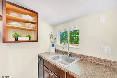 107 Overlook Rd, Vernon, NJ 07461 - Photo 13