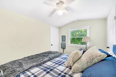 107 Overlook Rd, Vernon, NJ 07461 - Photo 15