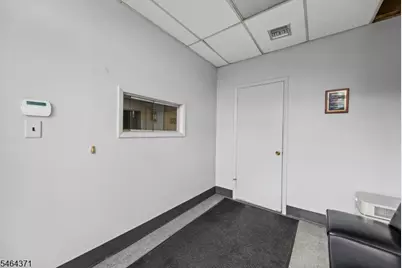 1080 Garden State Rd, Union Township, NJ 07083 - Photo 9