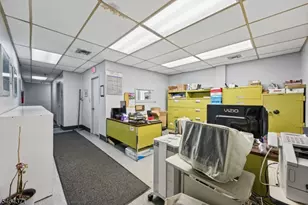 1080 Garden State Rd, Union Township, NJ 07083 - Photo 11