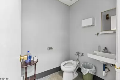 1080 Garden State Rd, Union Township, NJ 07083 - Photo 17
