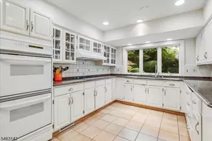 22 Taylor Rd, Millburn, NJ 07078 - Photo 9