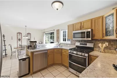 5 Kates Turn, Jefferson Township, NJ 07438 - Photo 11