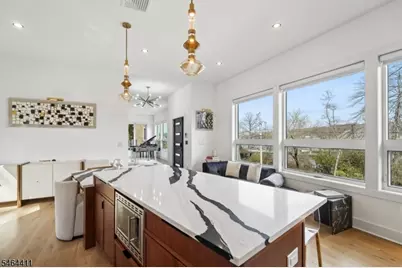 301 Kingsland Rd, Roxbury Township, NJ 07850 - Photo 15
