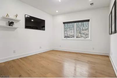 301 Kingsland Rd, Roxbury Township, NJ 07850 - Photo 33