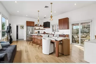 301 Kingsland Rd, Roxbury Township, NJ 07850 - Photo 13