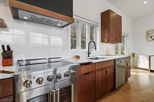 301 Kingsland Rd, Roxbury Township, NJ 07850 - Photo 17