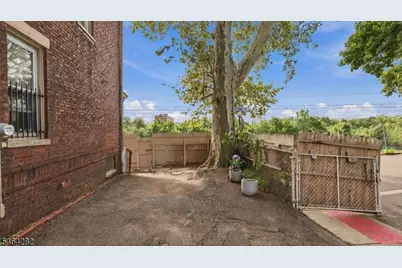 12 Church Pl, East Orange, NJ 07017 - Photo 31
