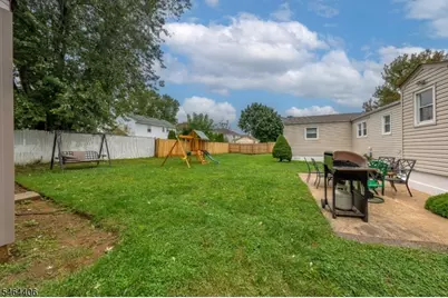 25 Lawrence Pl, Freehold, NJ 07728 - Photo 31