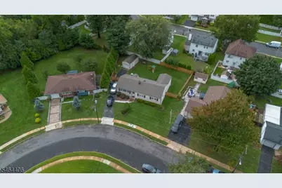25 Lawrence Pl, Freehold, NJ 07728 - Photo 35