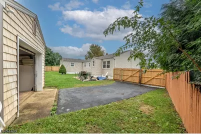 25 Lawrence Pl, Freehold, NJ 07728 - Photo 25