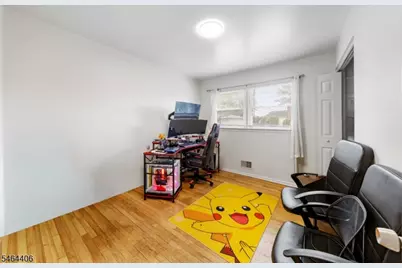 25 Lawrence Pl, Freehold, NJ 07728 - Photo 19