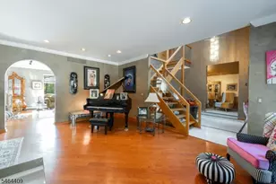 17 Chesterfield Dr, Warren Township, NJ 07059 - Photo 3