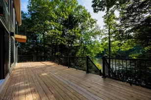 310 W Lakeshore Dr, Vernon, NJ 07422 - Photo 9