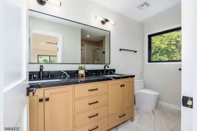 310 W Lakeshore Dr, Vernon, NJ 07422 - Photo 33