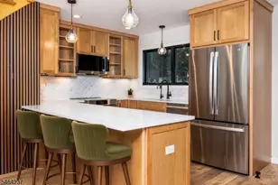 310 W Lakeshore Dr, Vernon, NJ 07422 - Photo 13