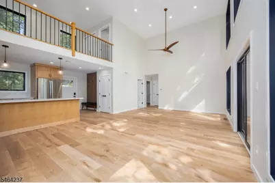 310 W Lakeshore Dr, Vernon, NJ 07422 - Photo 23