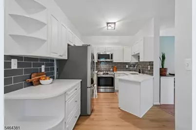 8001 Brittany Dr, Wayne, NJ 07470 - Photo 11