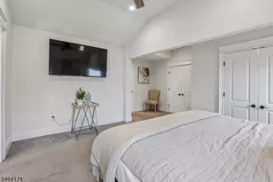 4 Stuart Ln, Wayne, NJ 07470 - Photo 17