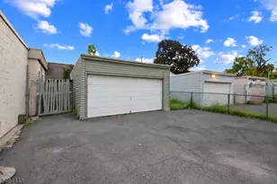 46 Norwood Ave, Irvington, NJ 07111 - Photo 3