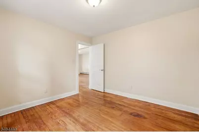 1585 Hillcrest Ter, Union Township, NJ 07083 - Photo 17