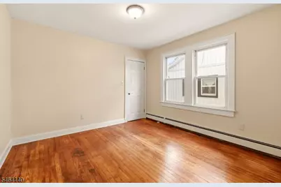 1585 Hillcrest Ter, Union Township, NJ 07083 - Photo 15