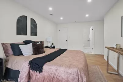31 Krueger Ct, Newark, NJ 07103 - Photo 21