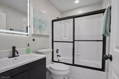 31 Krueger Ct, Newark, NJ 07103 - Photo 19