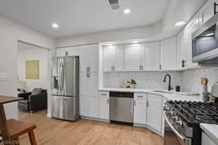 31 Krueger Ct, Newark, NJ 07103 - Photo 13