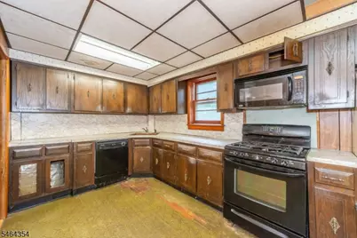 60 Martin Rd, Verona, NJ 07044 - Photo 13