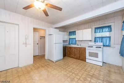 60 Martin Rd, Verona, NJ 07044 - Photo 5